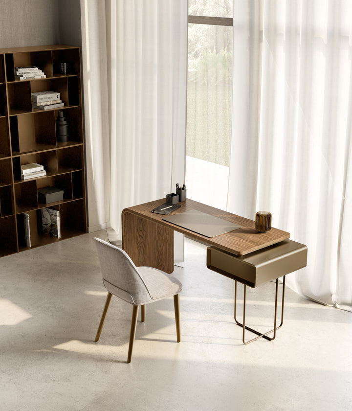 AURI DESK