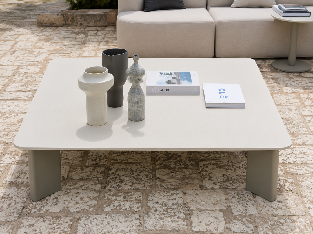 Plinto Coffee Table