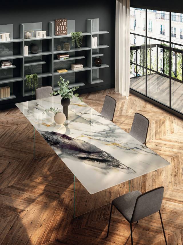 Air Slim Dining Table