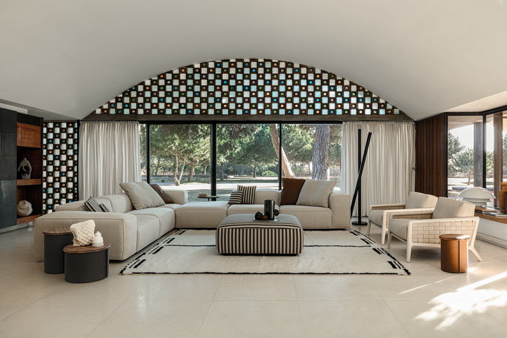 Season Sofa