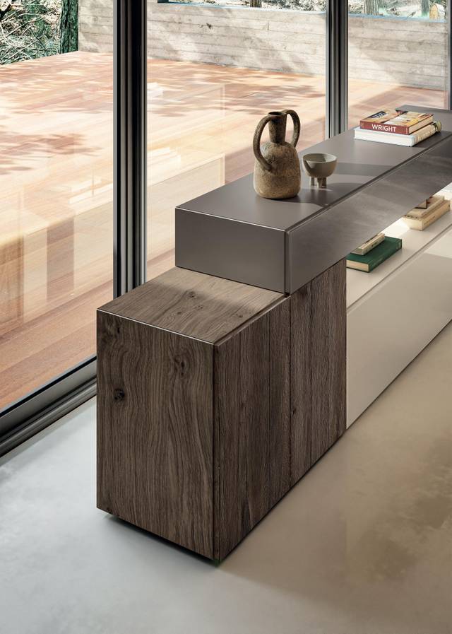 36e8 Sideboard