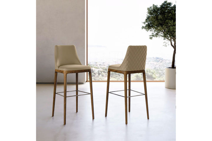 Max Stool Diamond