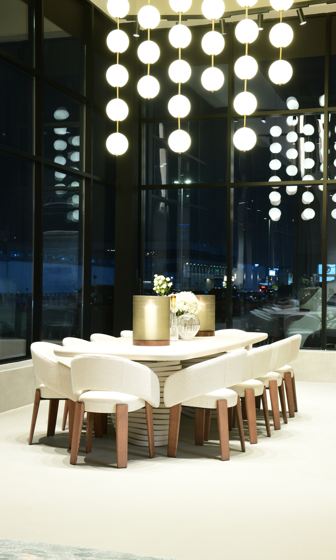 Rotolo Table